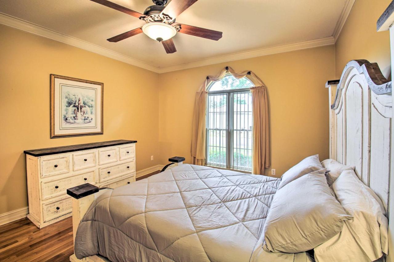 Lakefront Home With 2-Tier Deck And Boat Parking! Hot Springs Luaran gambar